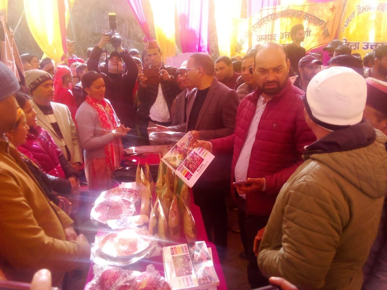 विकासखण्ड नौगांव के न्याय पंचायत तियां में आयोजित बहुद्देशीय शिविर आयोजन